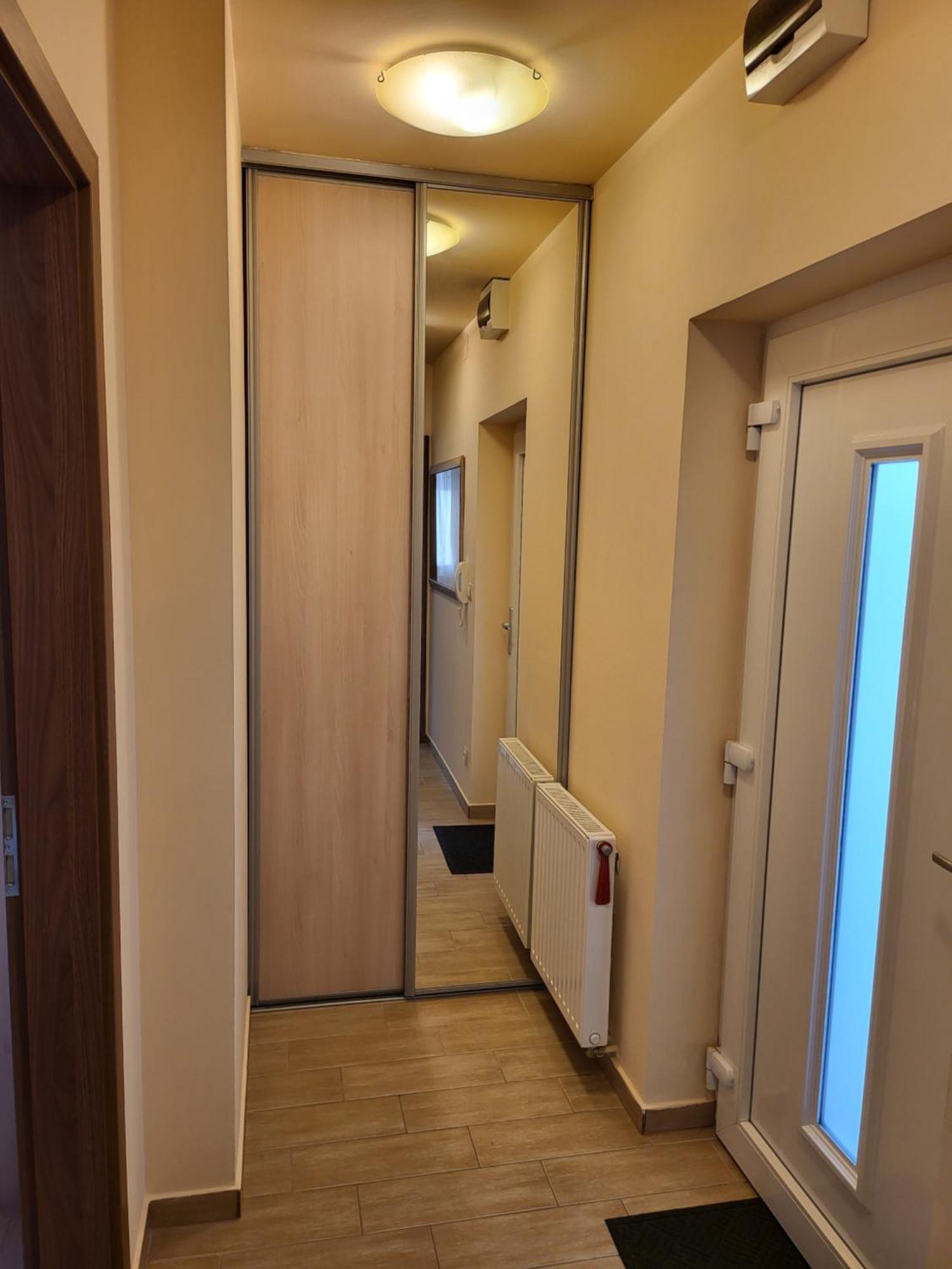 Triangol Apartman: Fuerdo, Belvaros, Egyetem Győr Eksteriør billede